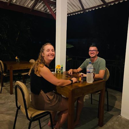 Leo Homestay 디크웰라 외부 사진