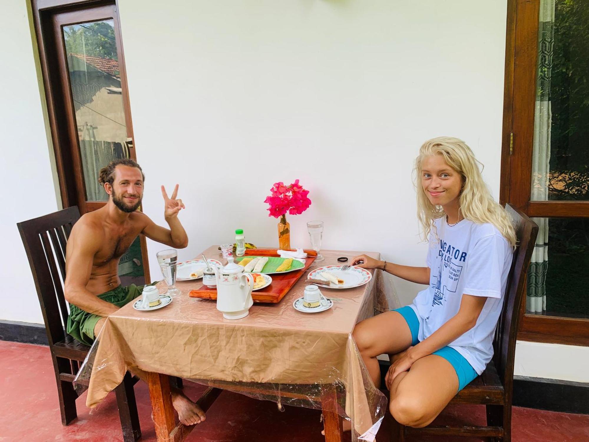 Leo Homestay 디크웰라 외부 사진