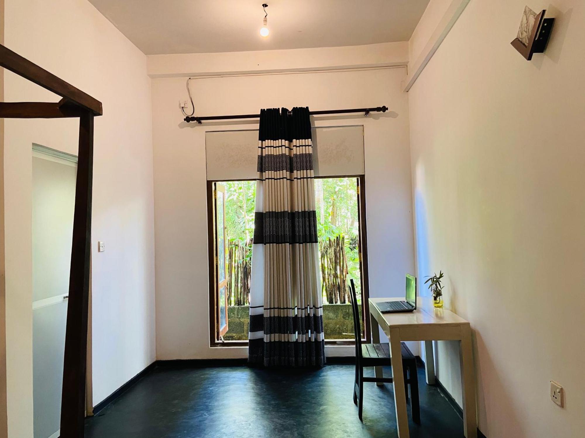 Leo Homestay 디크웰라 외부 사진