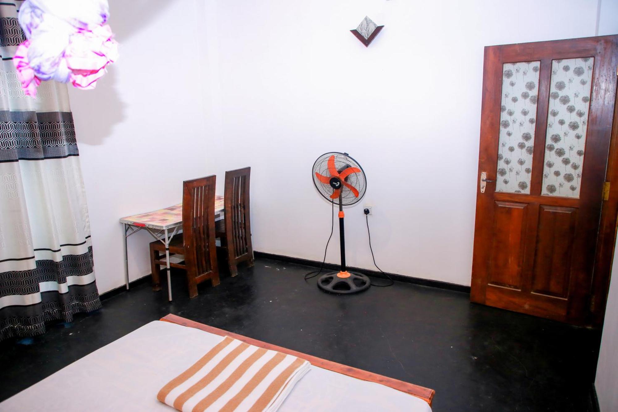 Leo Homestay 디크웰라 외부 사진