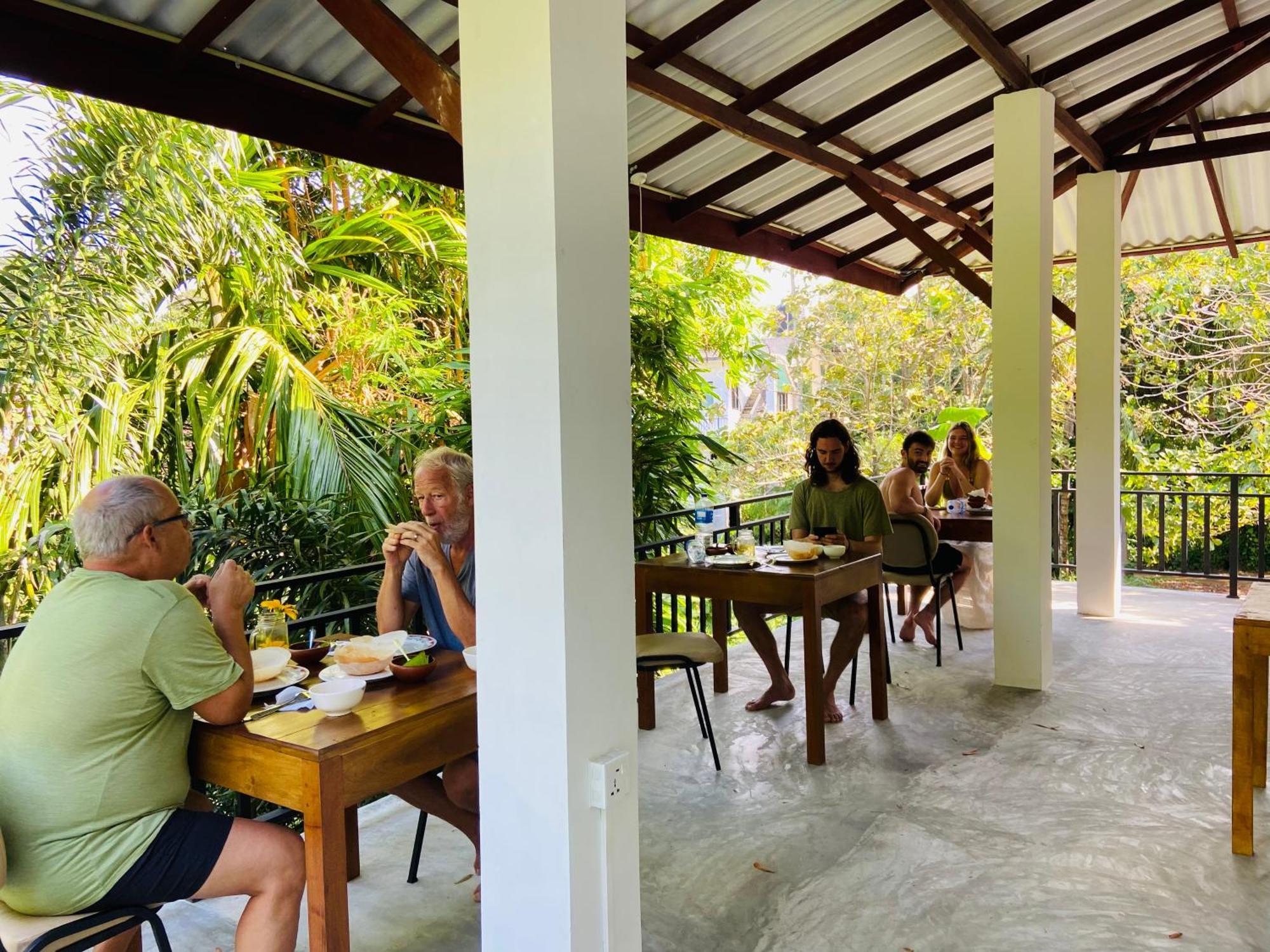 Leo Homestay 디크웰라 외부 사진